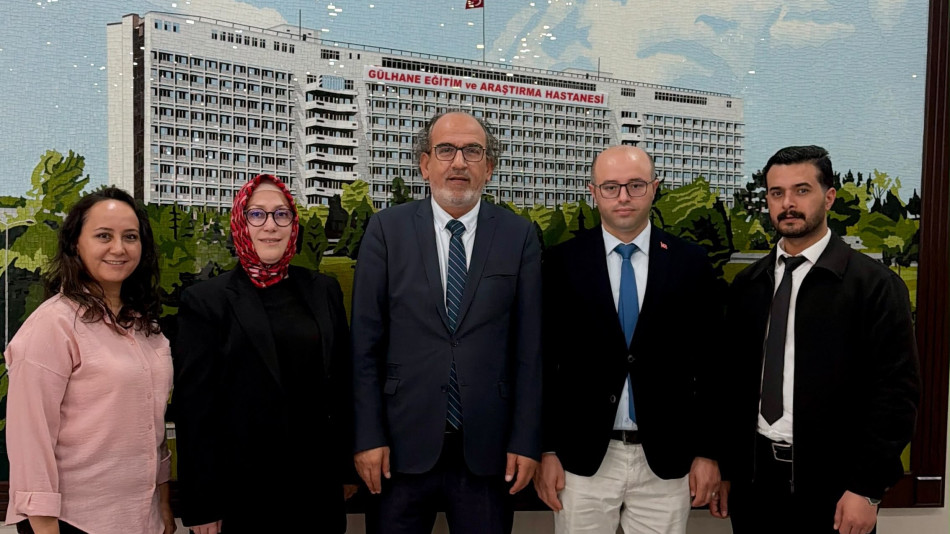 GÜLHANE EĞİTİM VE ARAŞTIRMA HASTANESİ BAŞHEKİMİ DOÇ. DR. DURDU MEHMET KÖŞ’E HAYIRLI OLSUN ZİYARETİNDE BULUNDUK